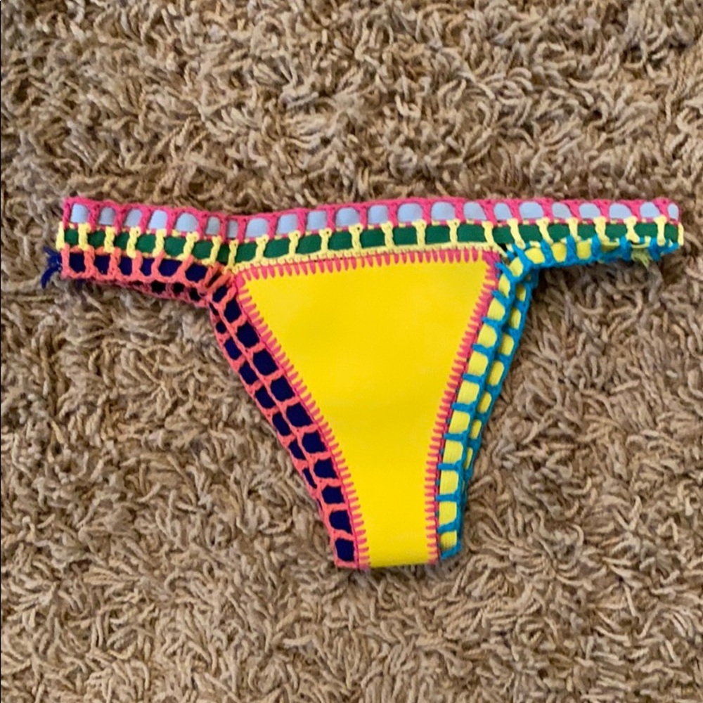 Bikini bottom